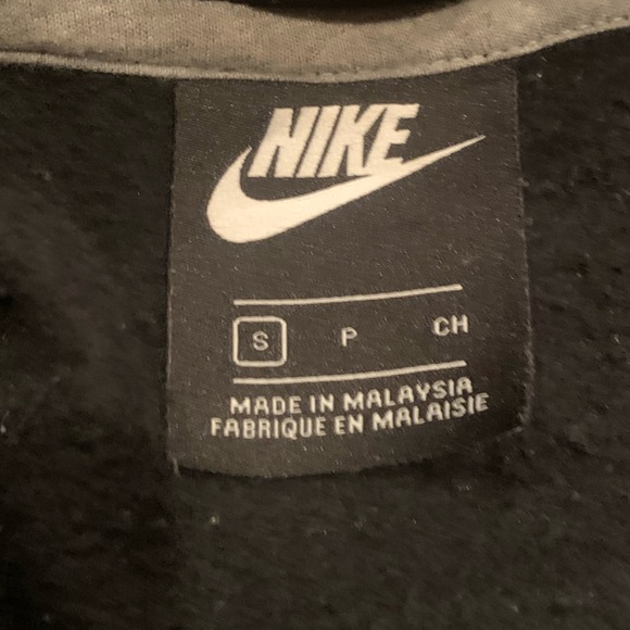 Nike NSW HBR+ Black Jacket with Red and White Accents Size S - Picture 5 of 6